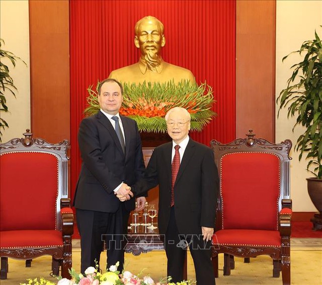 Tổng Bí thư Nguyễn Phú Trọng tiếp Thủ tướng Cộng hòa Belarus Roman Golovchenko- Ảnh 1.