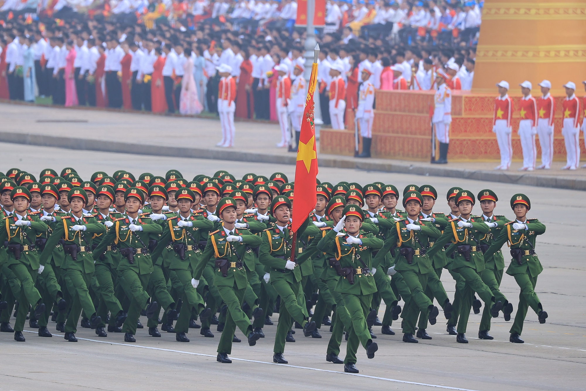 Chùm ảnh: Cận cảnh khối diễu binh hùng hậu của lực lượng Công an tại A80- Ảnh 3.