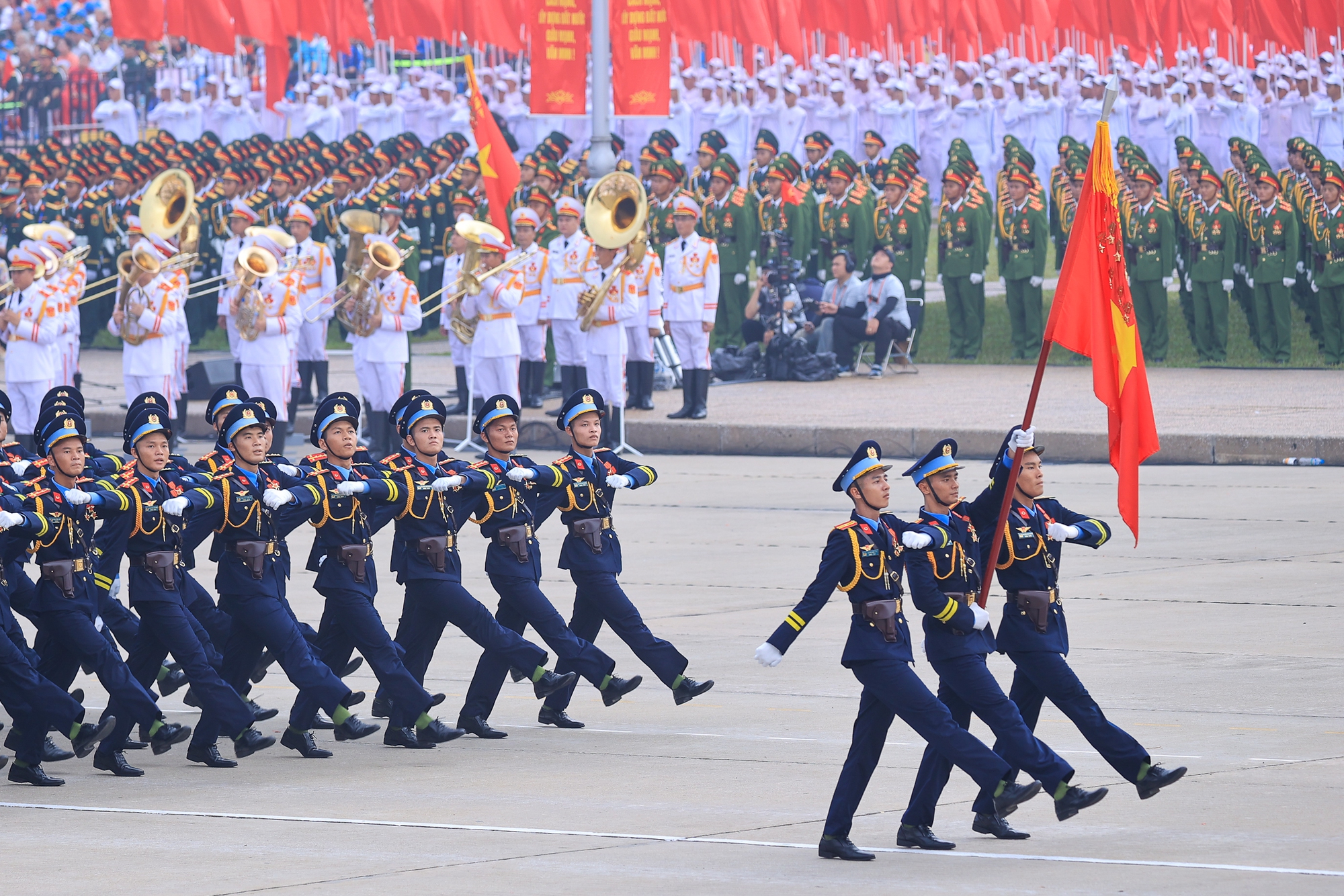 Chùm ảnh: Cận cảnh khối diễu binh hùng hậu của lực lượng Công an tại A80- Ảnh 6.