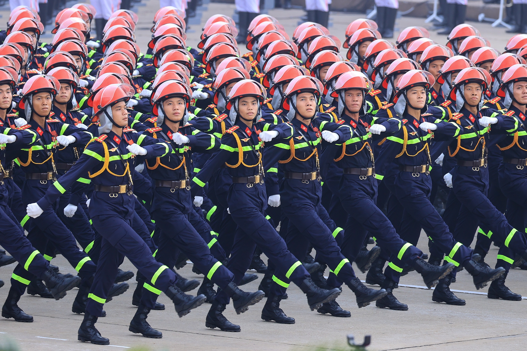 Chùm ảnh: Cận cảnh khối diễu binh hùng hậu của lực lượng Công an tại A80- Ảnh 9.